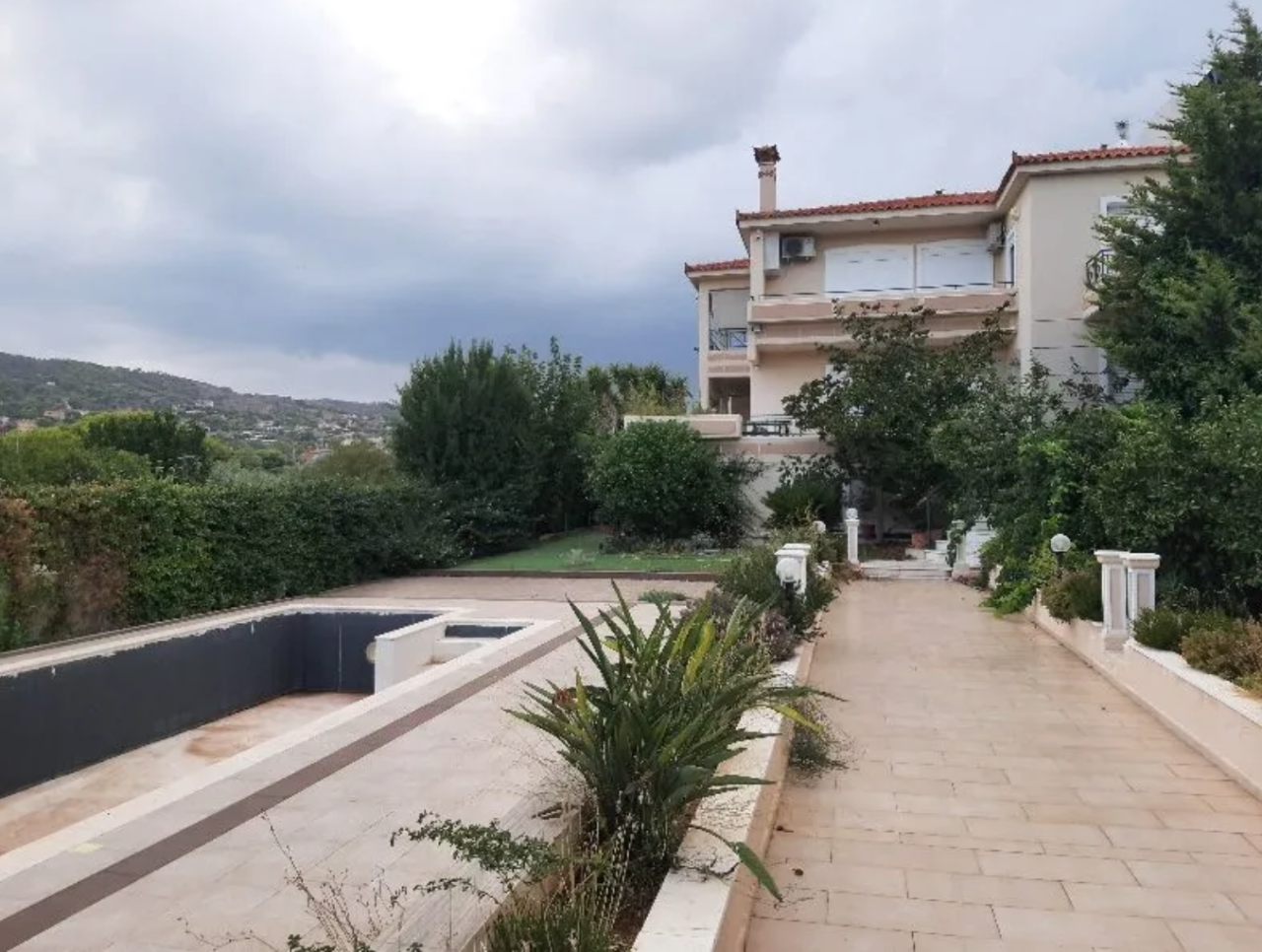 Detached House in Lagonisi, Kalyvia Thorikou, Attica. ID A4-5813