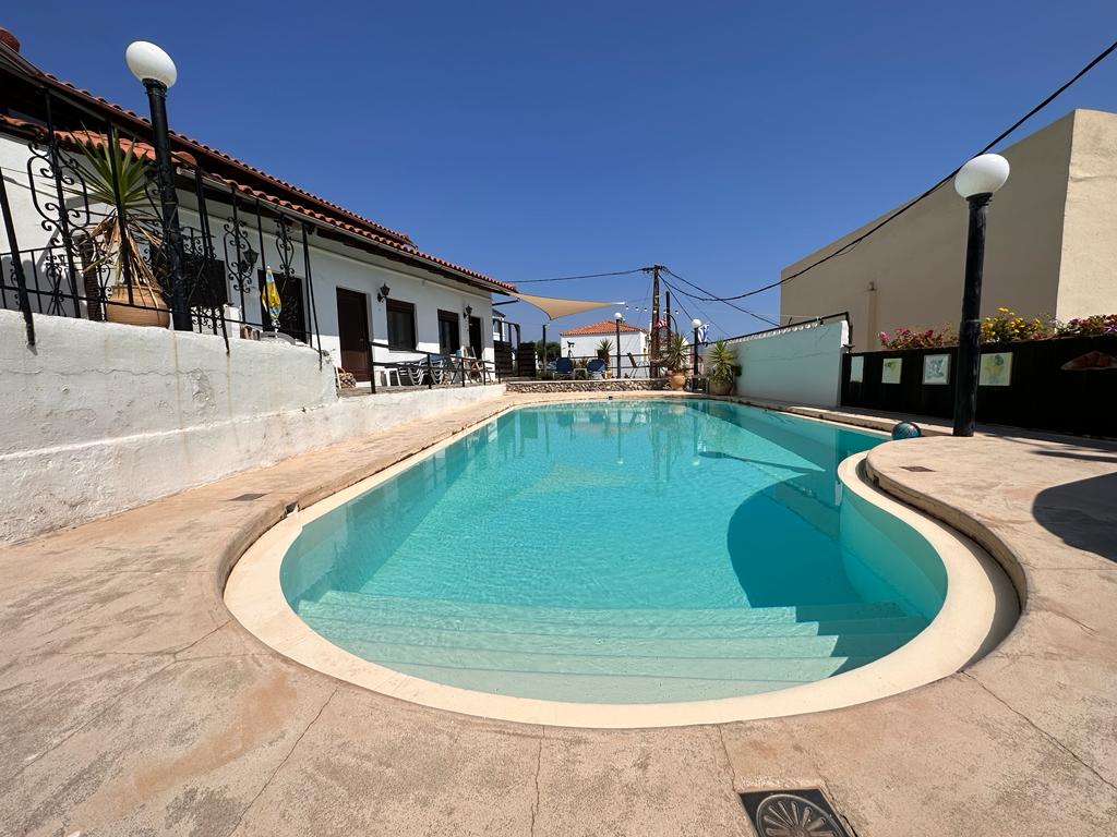 Complex of Five Maisonettes for sale in Tavronitis. ID 02-644