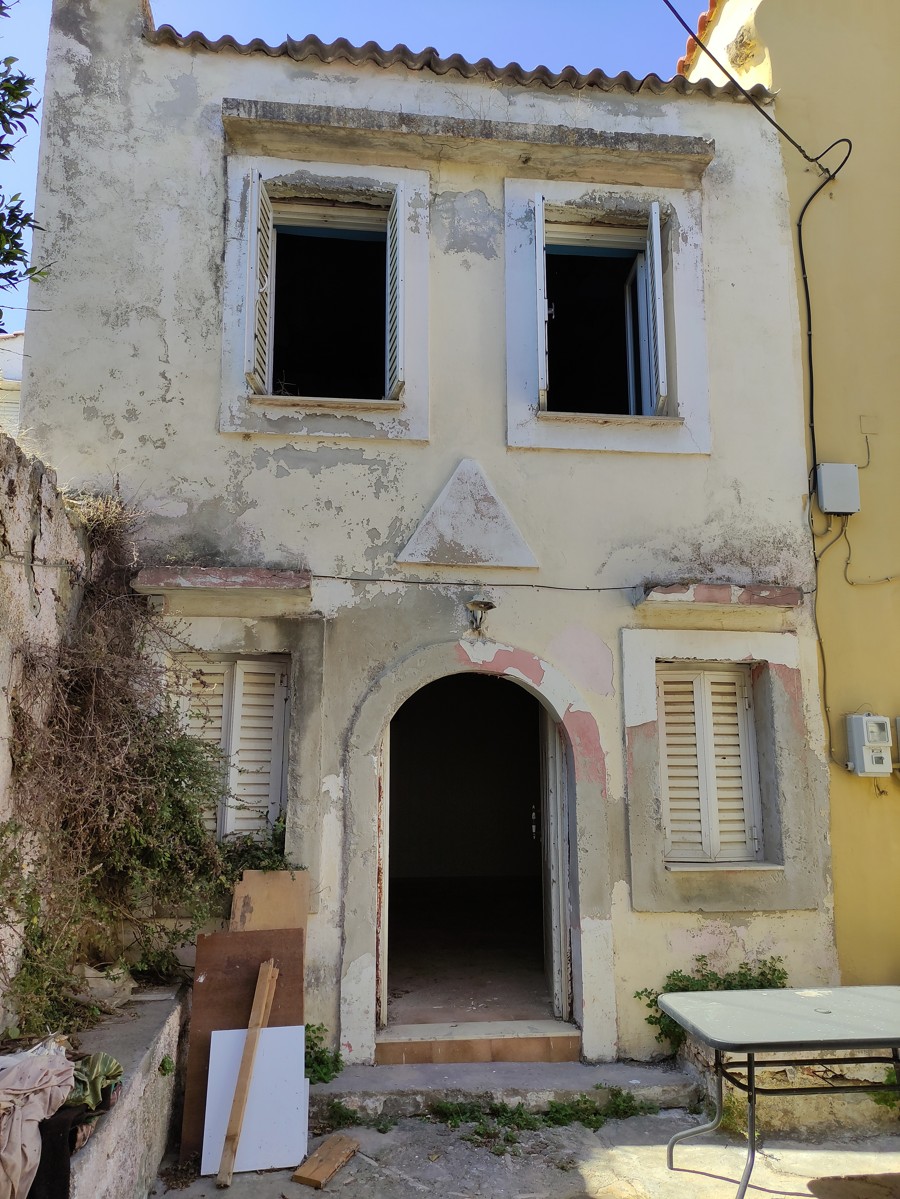 Old House for sale in Daratso Chania. ID 04-5754