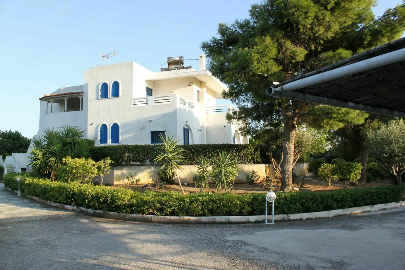 Seaview Villa with three Apartments and one Studio for sale in Sounio. ID Av-847