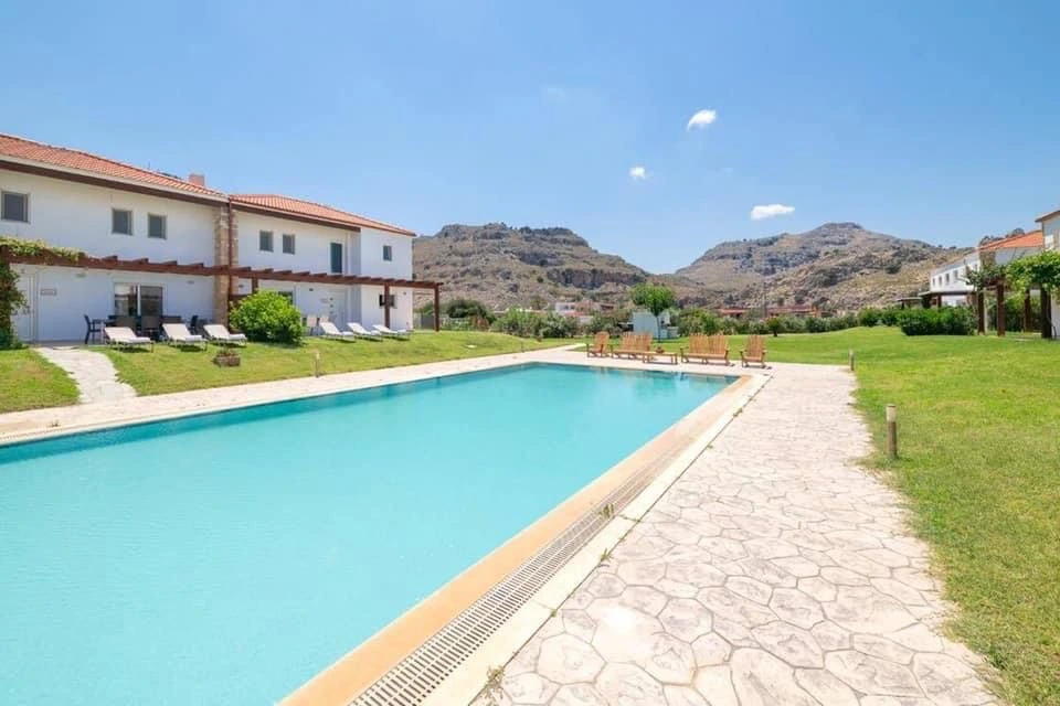 Villa for sale in Kolymbia Rhodes. ID Rv-1537