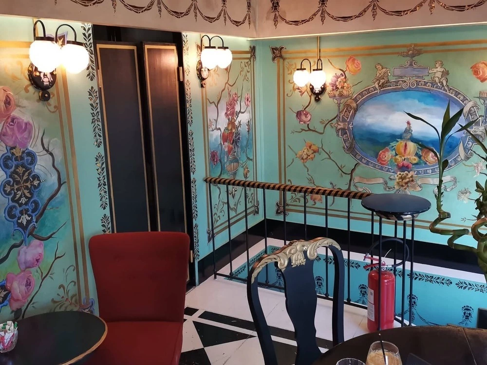 Store for Sale in Monastiraki. ID A6-383