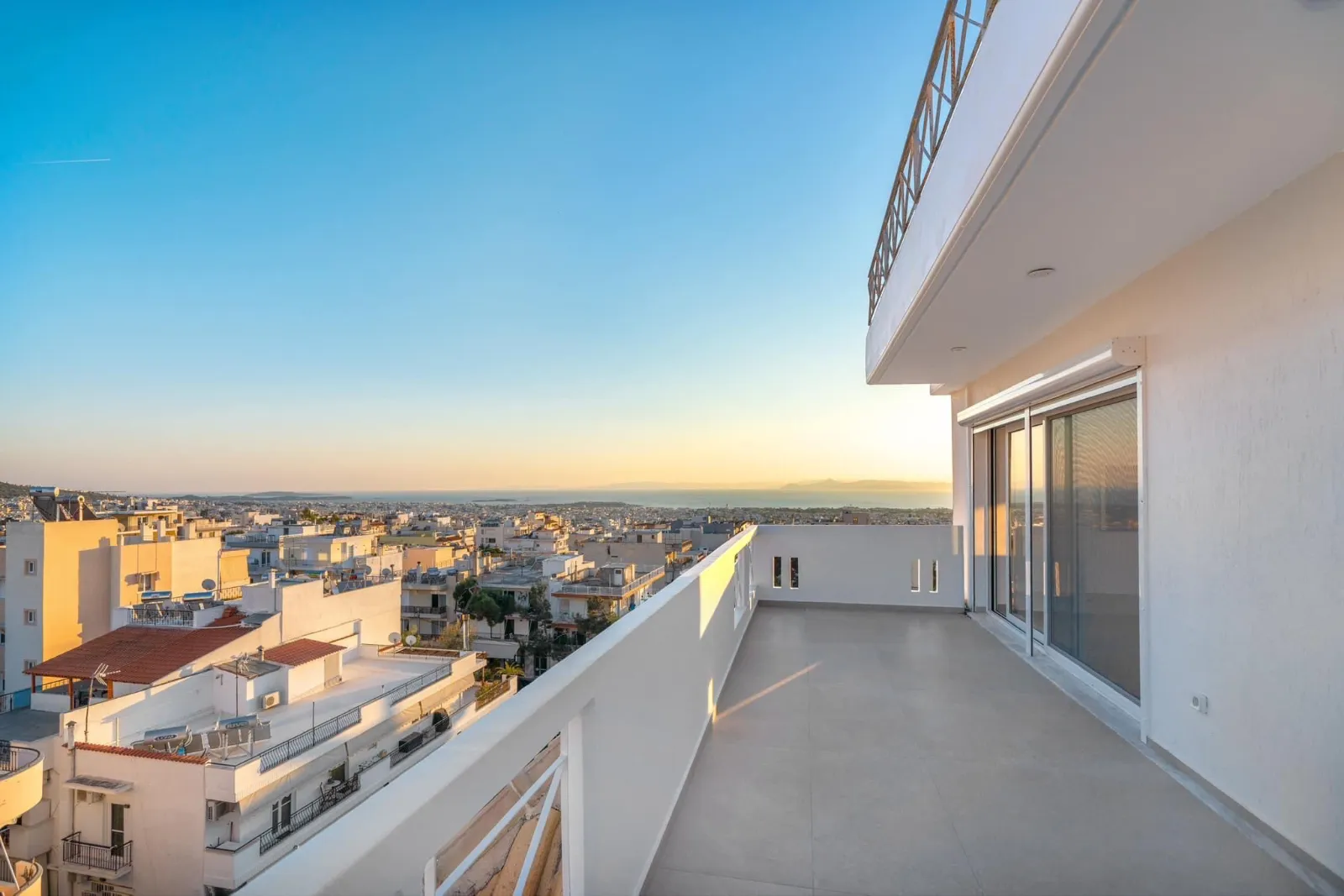Seaview Maisonette for sale in Glyfada. ID A4-4996