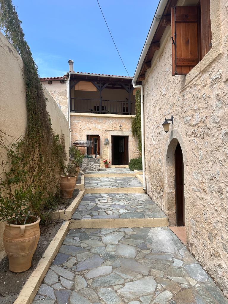 House with a Guesthouse for sale near Heraklion. ID 24-4977