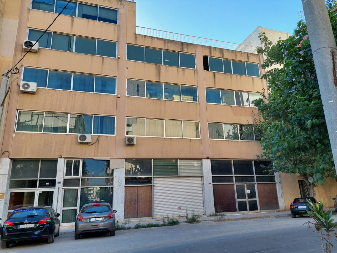 Commercial Building for sale in Sepolia. ID AB-1098