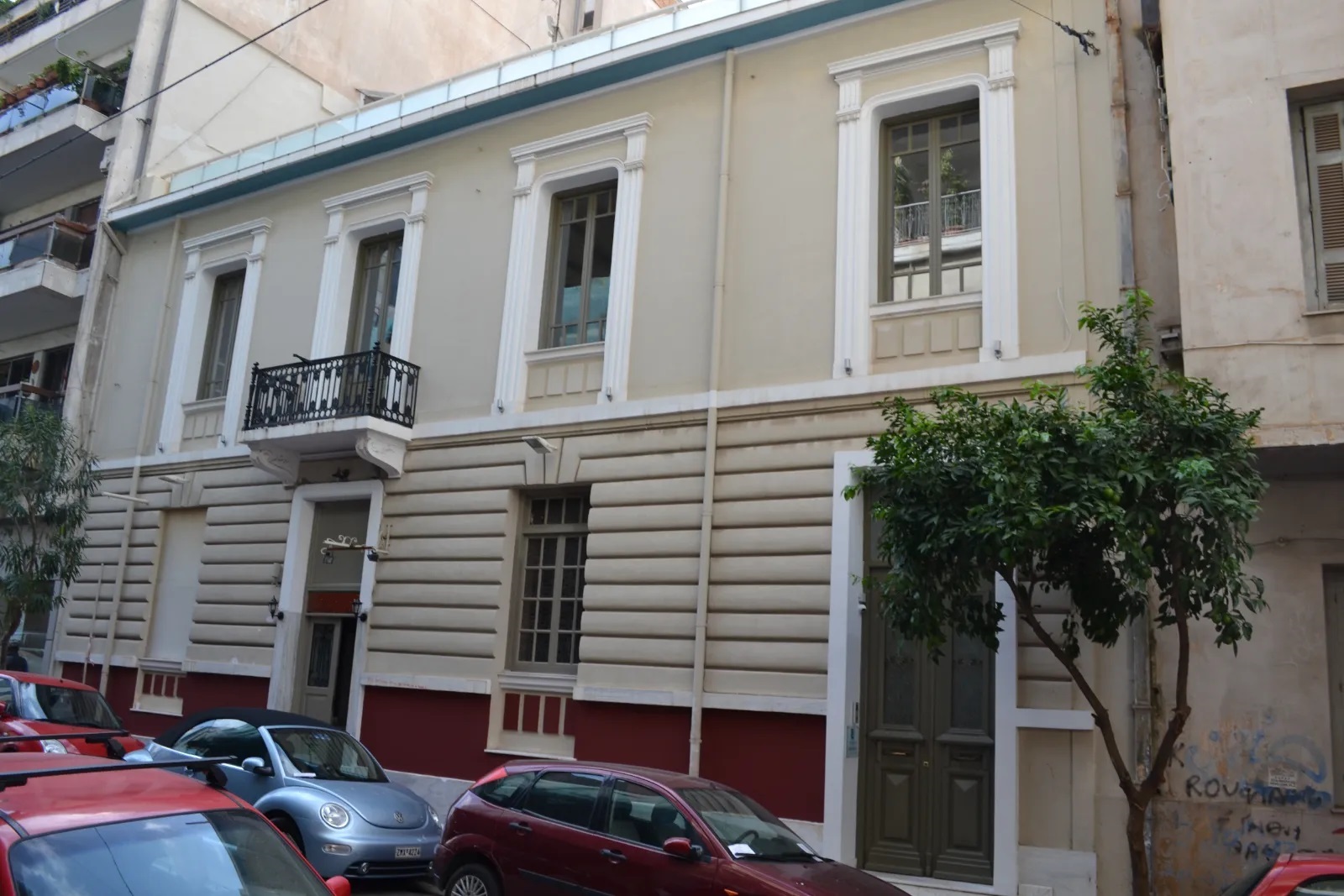Neoclassical Building for sale in Kypseli. ID AB-1087