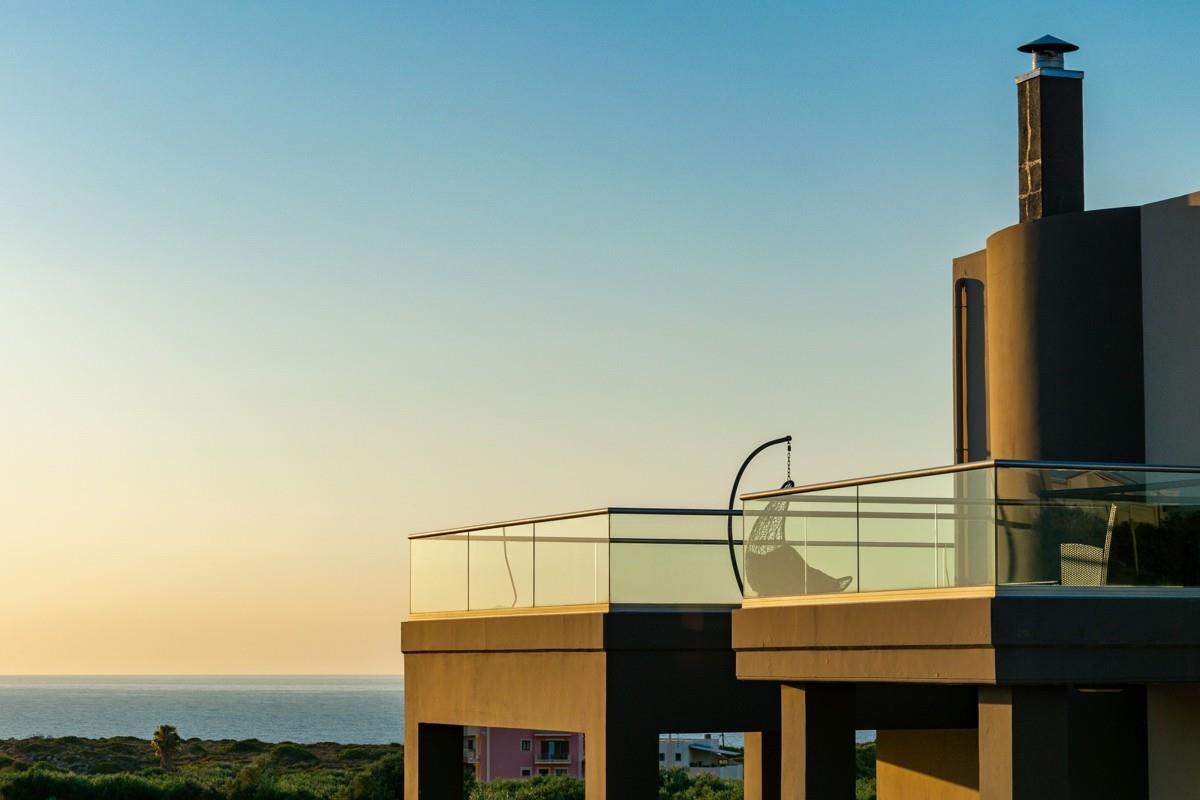 Seaview villa for sale in Akrotiri. ID 0v-776