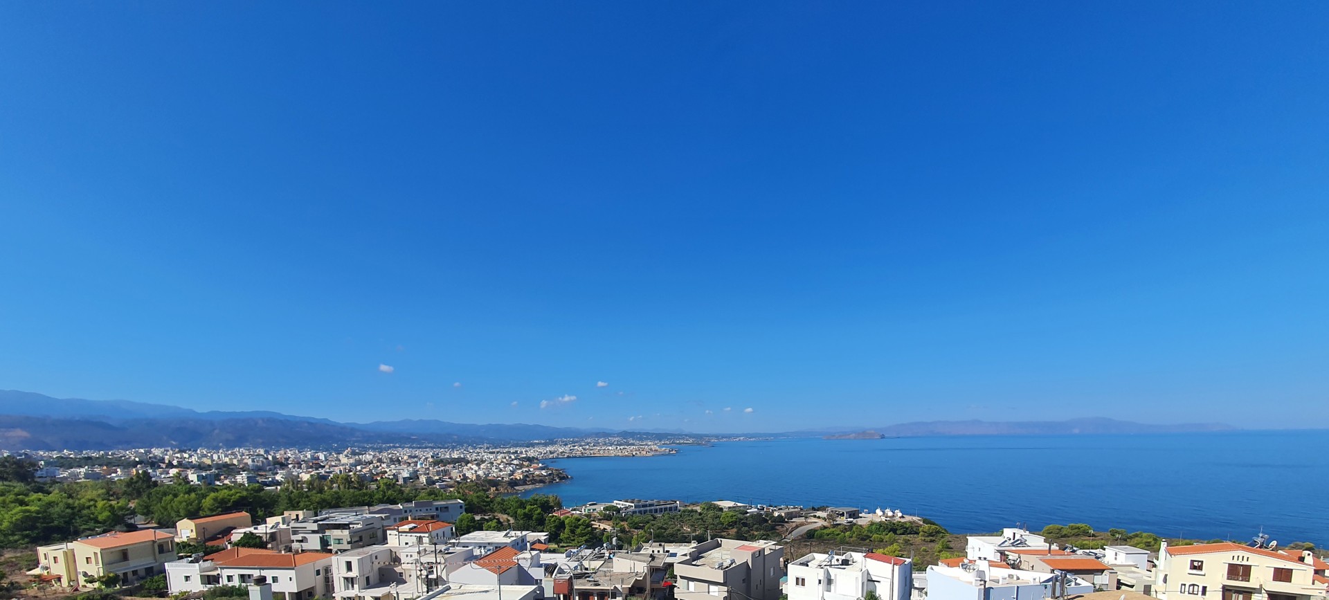 Amazing and unique building with two apartments for sale in Chania. ID 04-4479