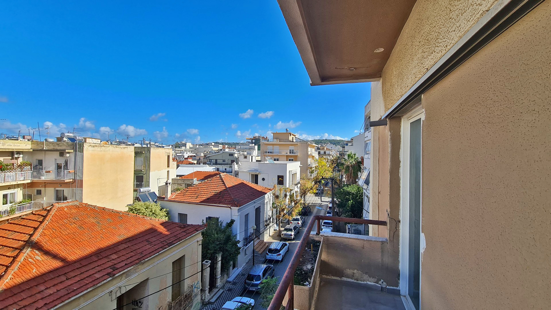 Apartment for sale in Dikastiria Chania. ID 04-4475