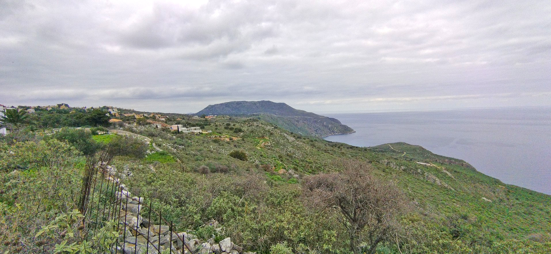 Seaview land for sale in Apokoronas. ID 03-2532