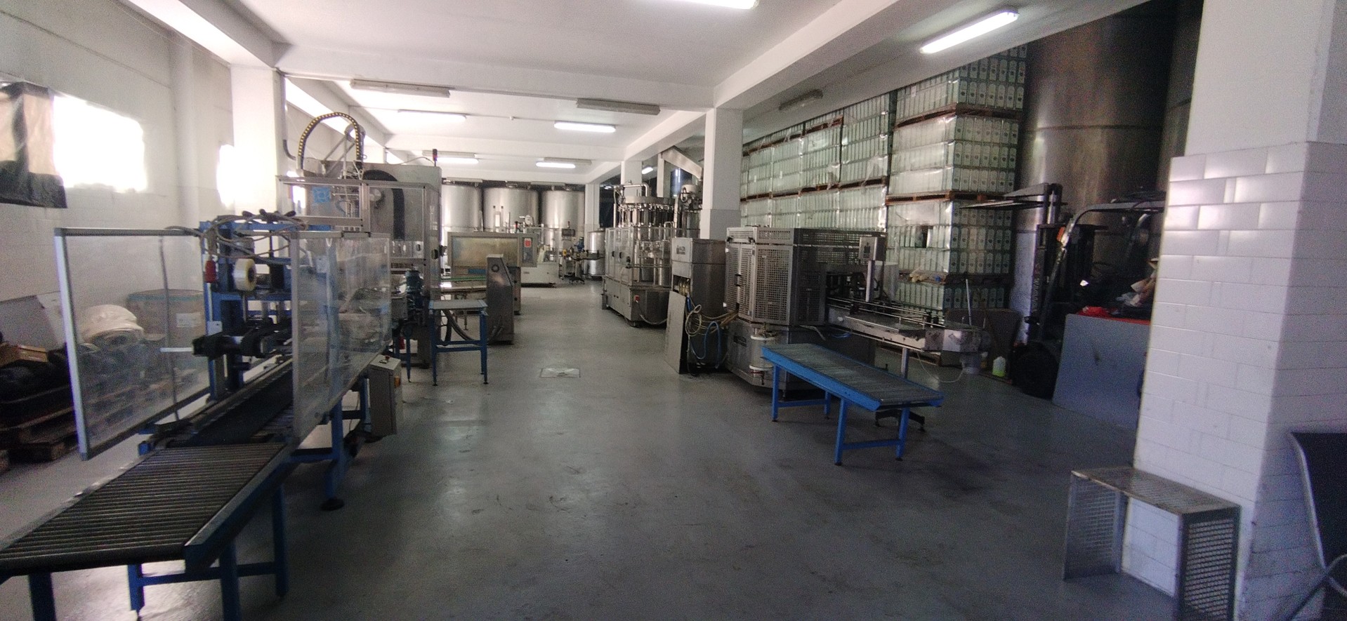 Olive Oil Bottling Factory for sale in Platanias. ID 06-365