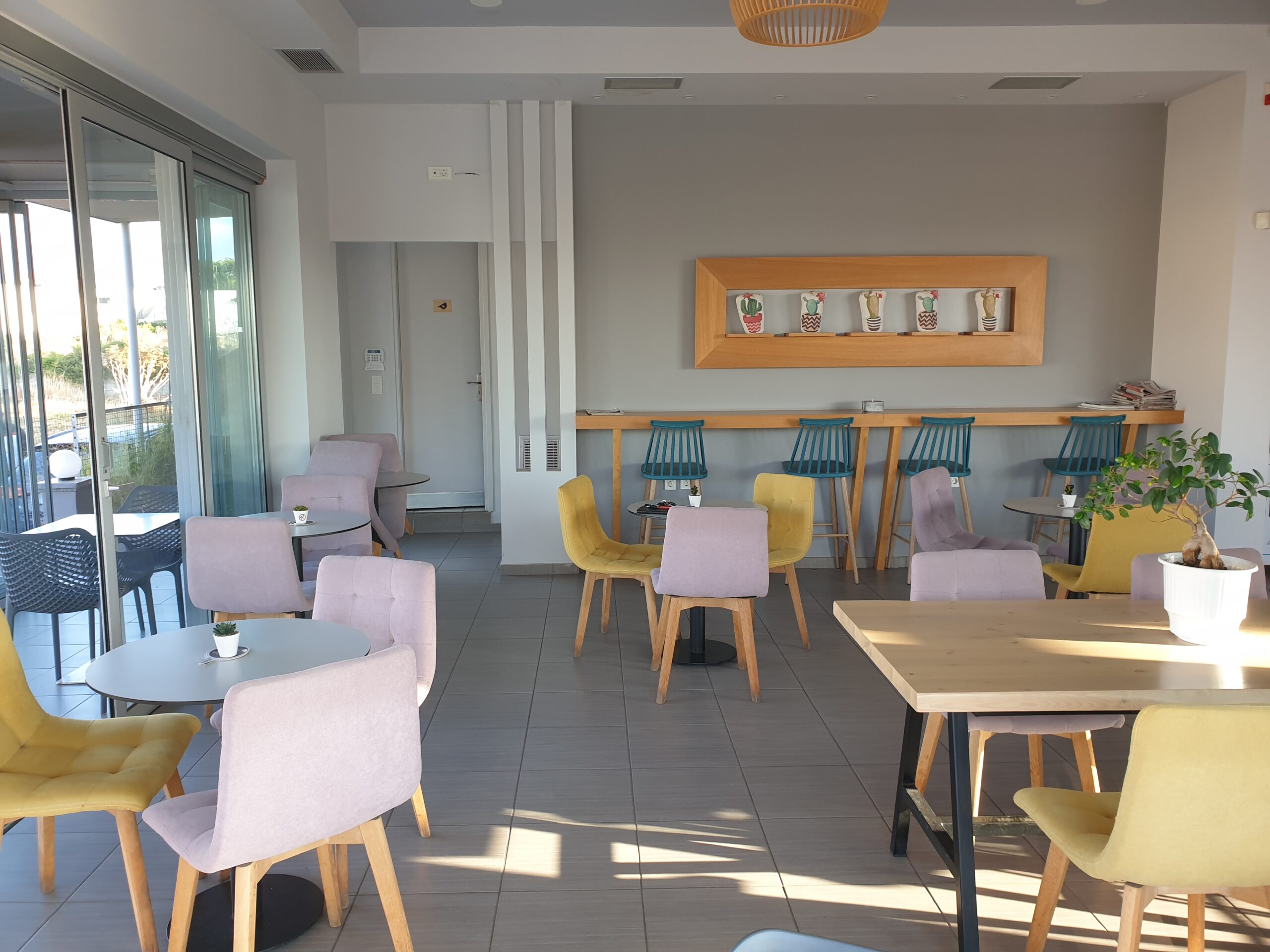 Business for sale in Kounoupidiana. ID 06-357