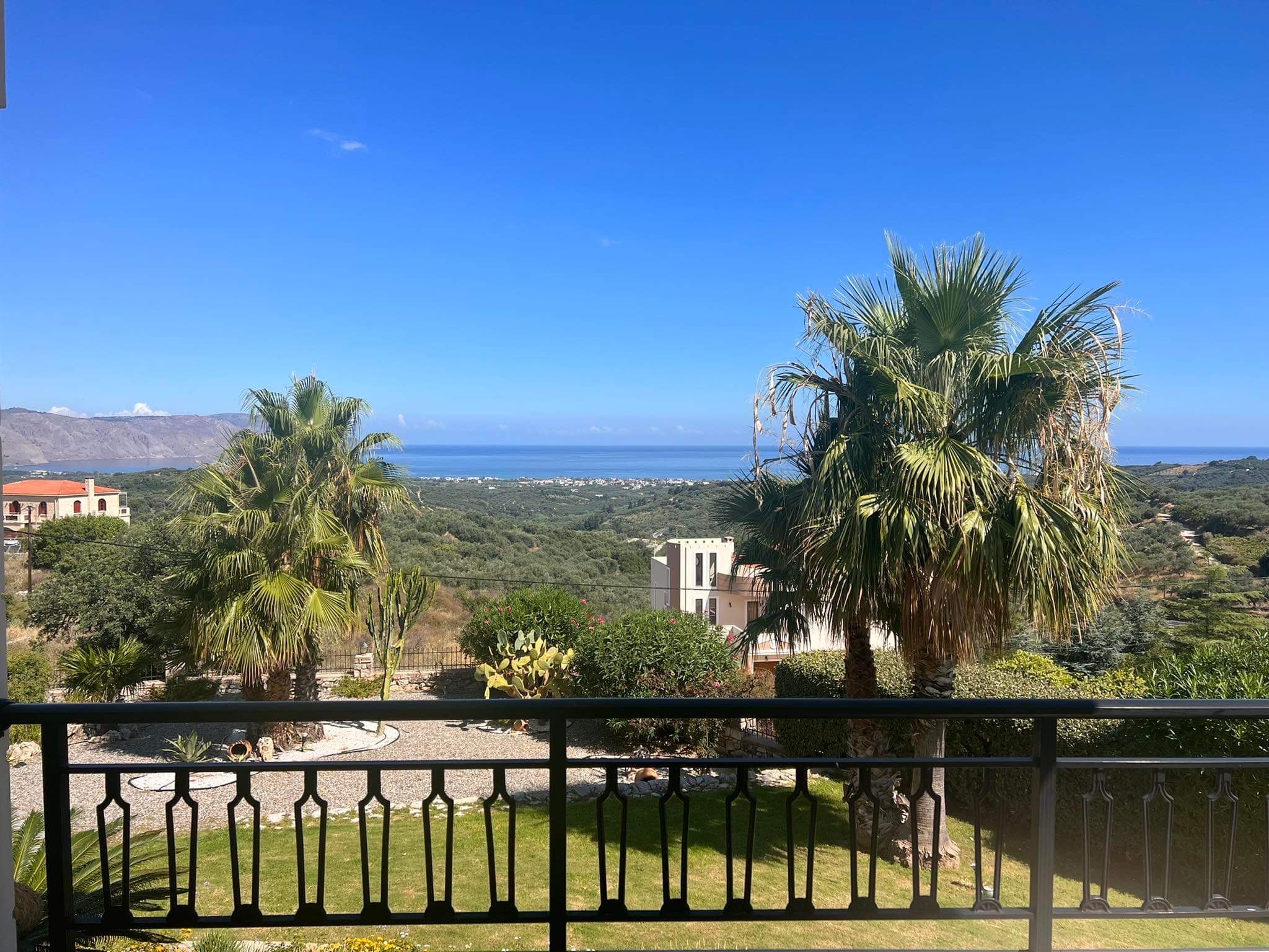 Maisonette for long-term rent in Kournas. ID 001-1069