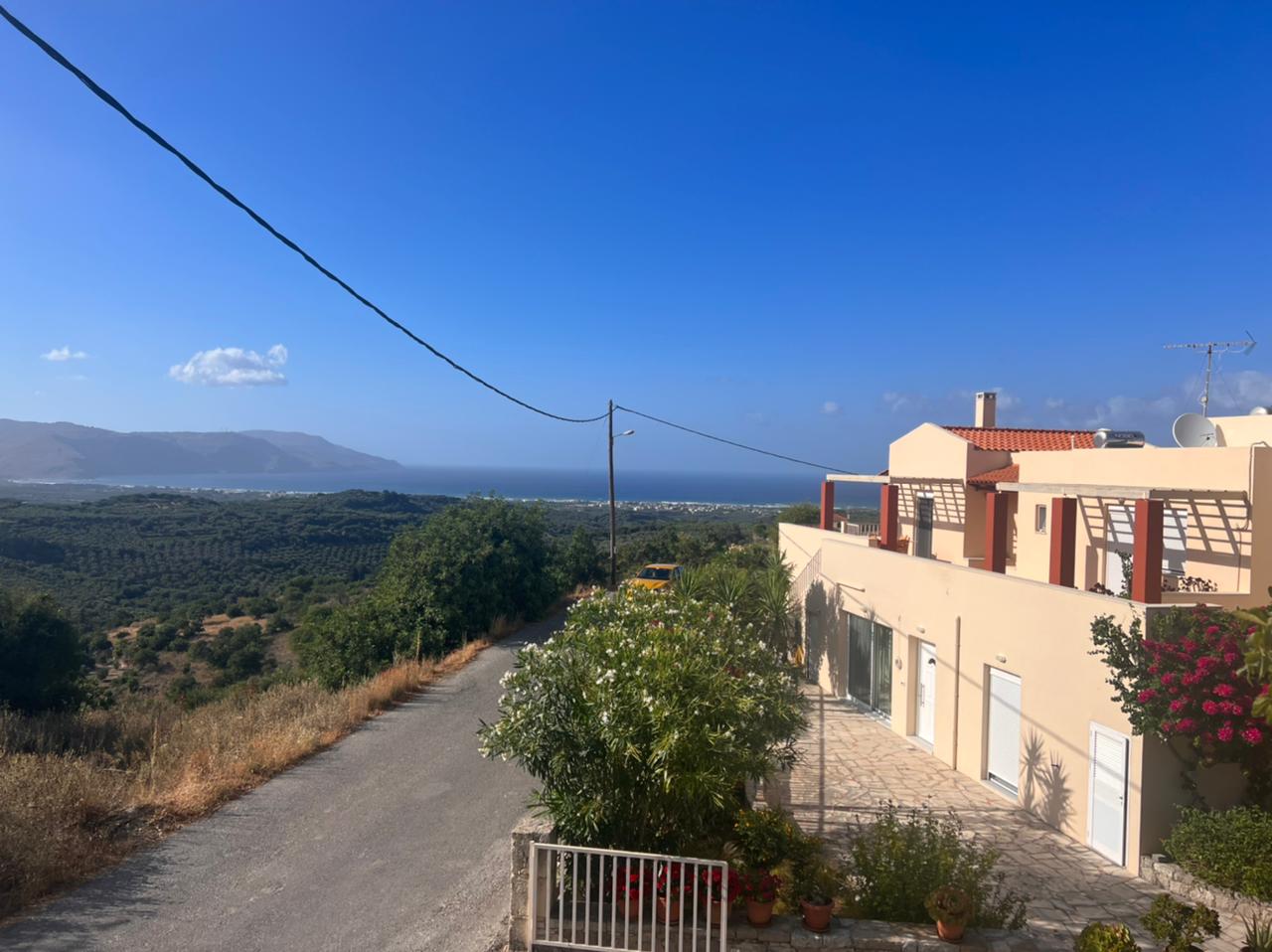 Four-Bedroom Apartment for rent in Kournas Chania. ID 001-1063