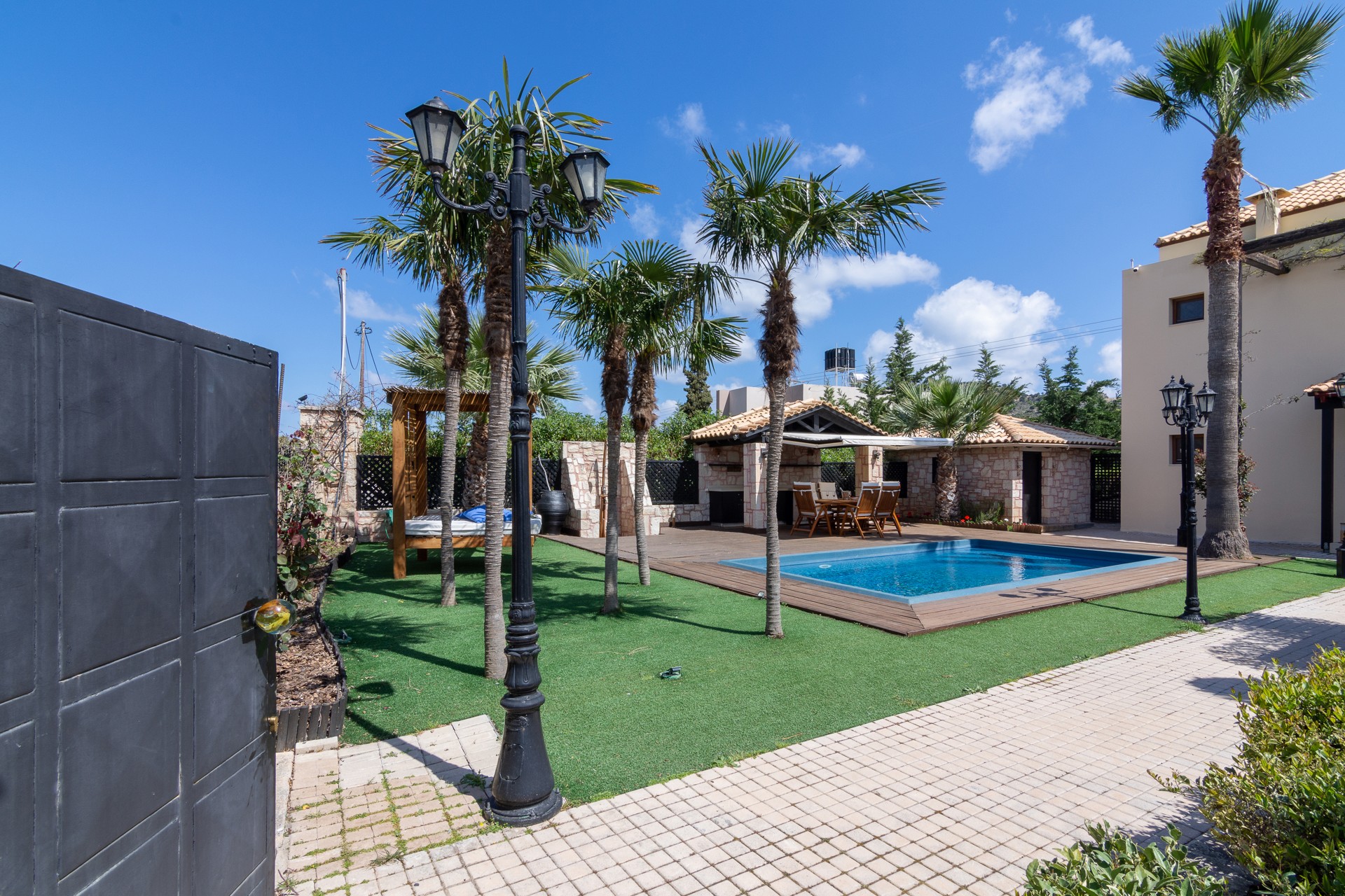 Villa for sale in Heraklion. ID 2v-704