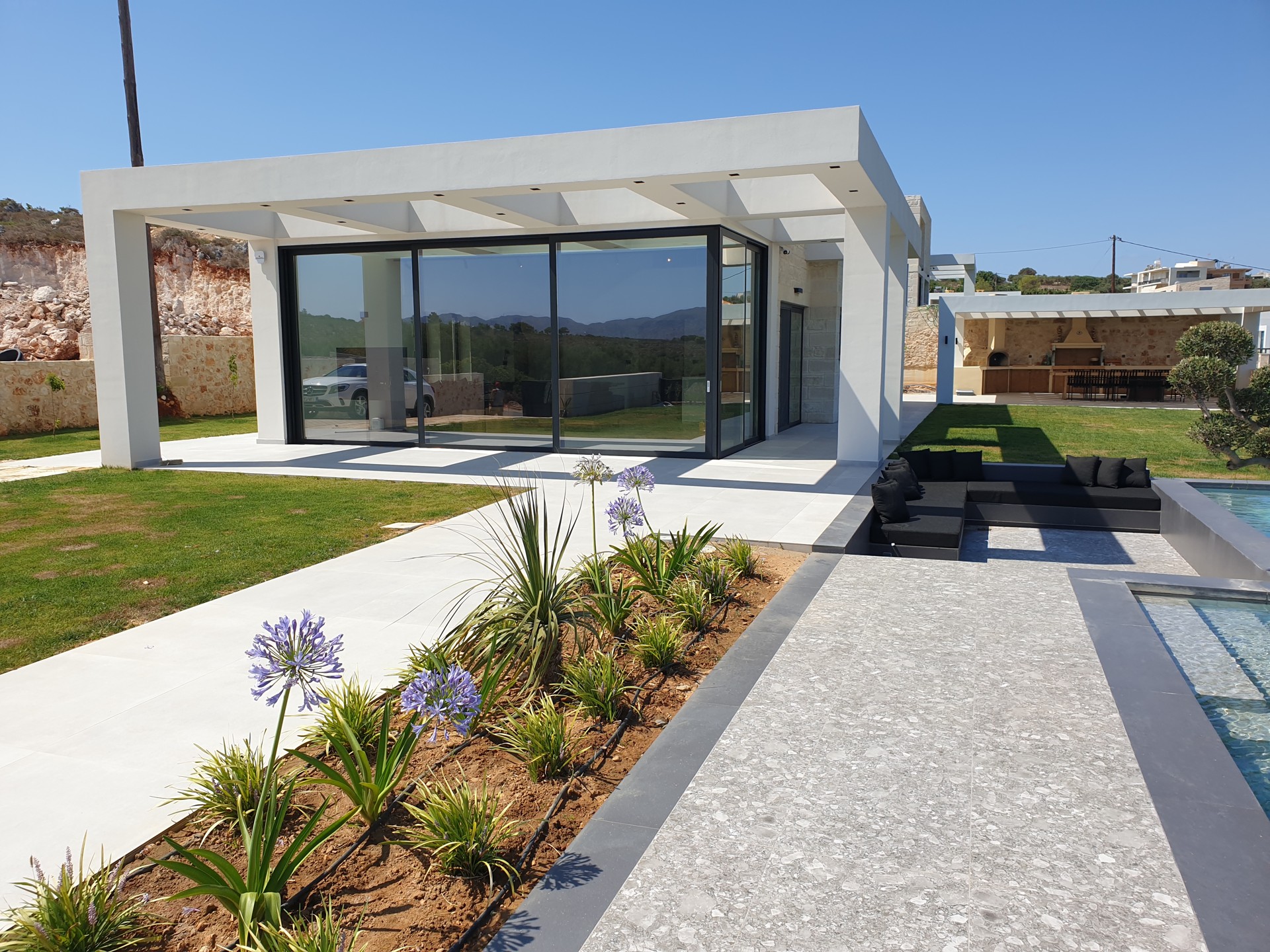 Seaview villa for sale in Agios Onoufrios. ID 0v-697