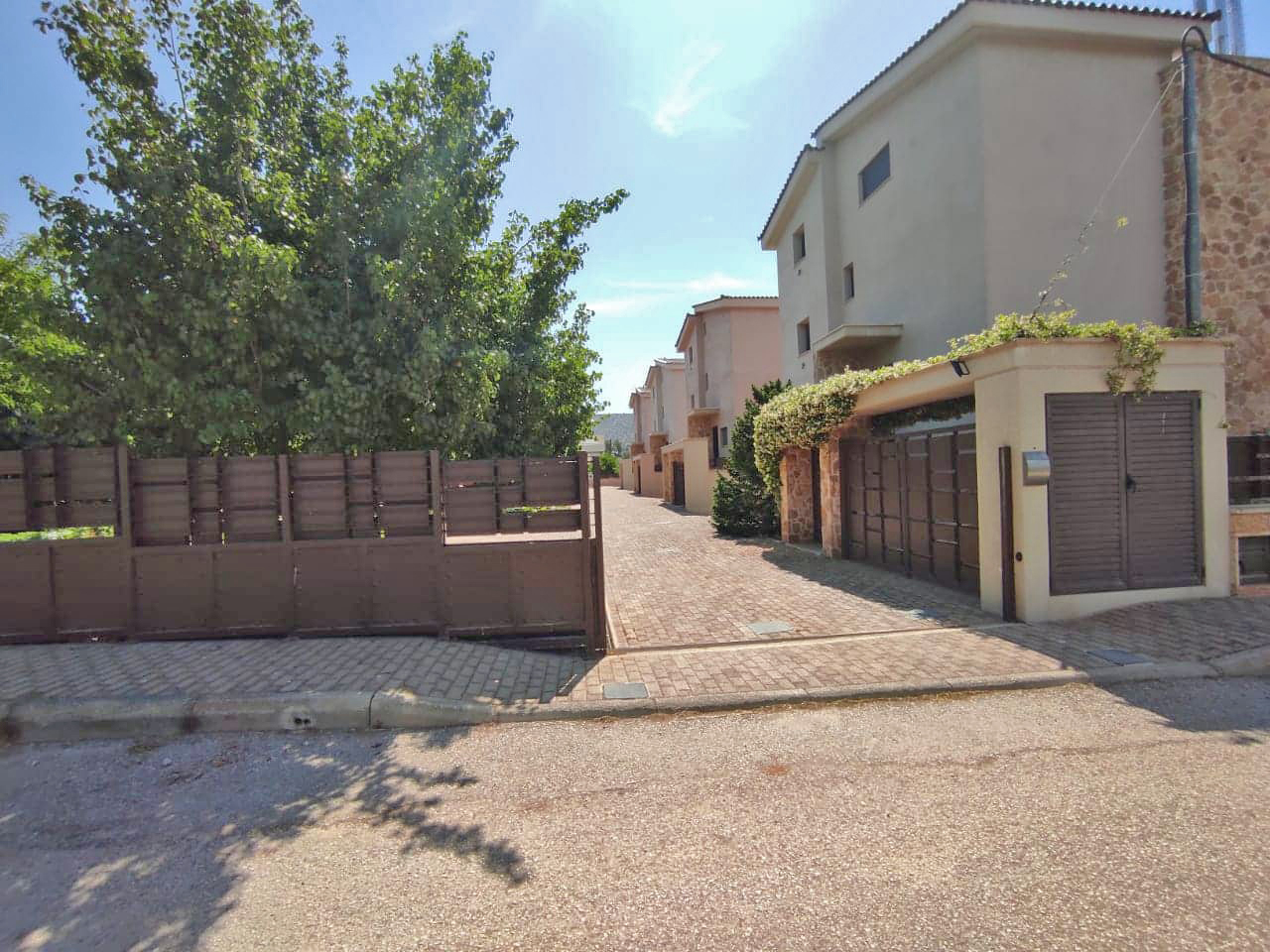 House for sale in Varkiza. ID A4-3765