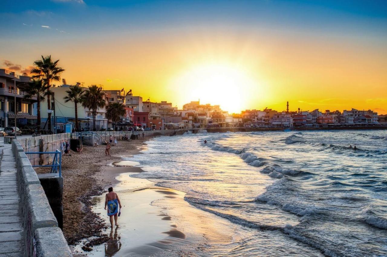 Seafront Building in Chania Koum Kapi. ID 0b-1014