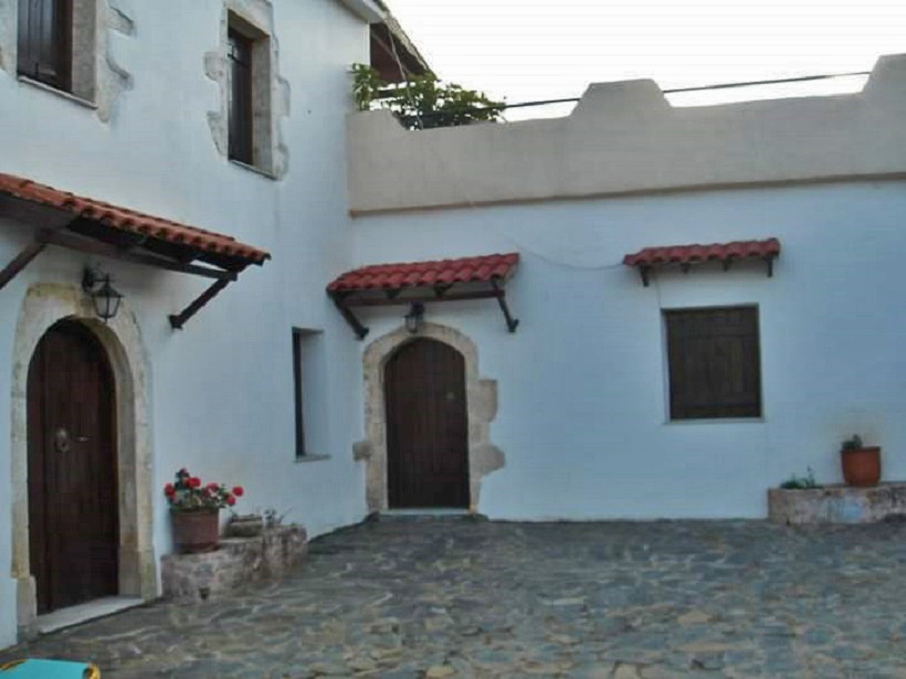 Three stone houses for sale in Apokoronas. ID 02-534