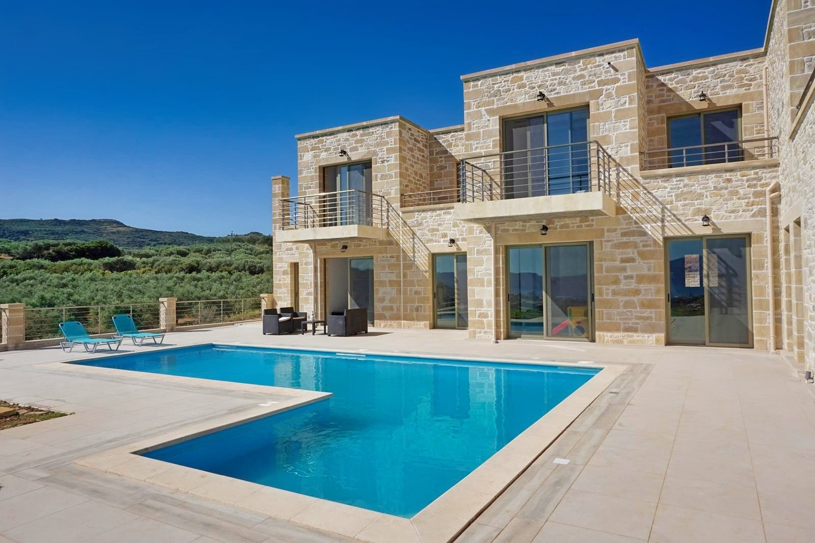 Seaview Stone Villa for sale in Kissamos. ID 0v-654