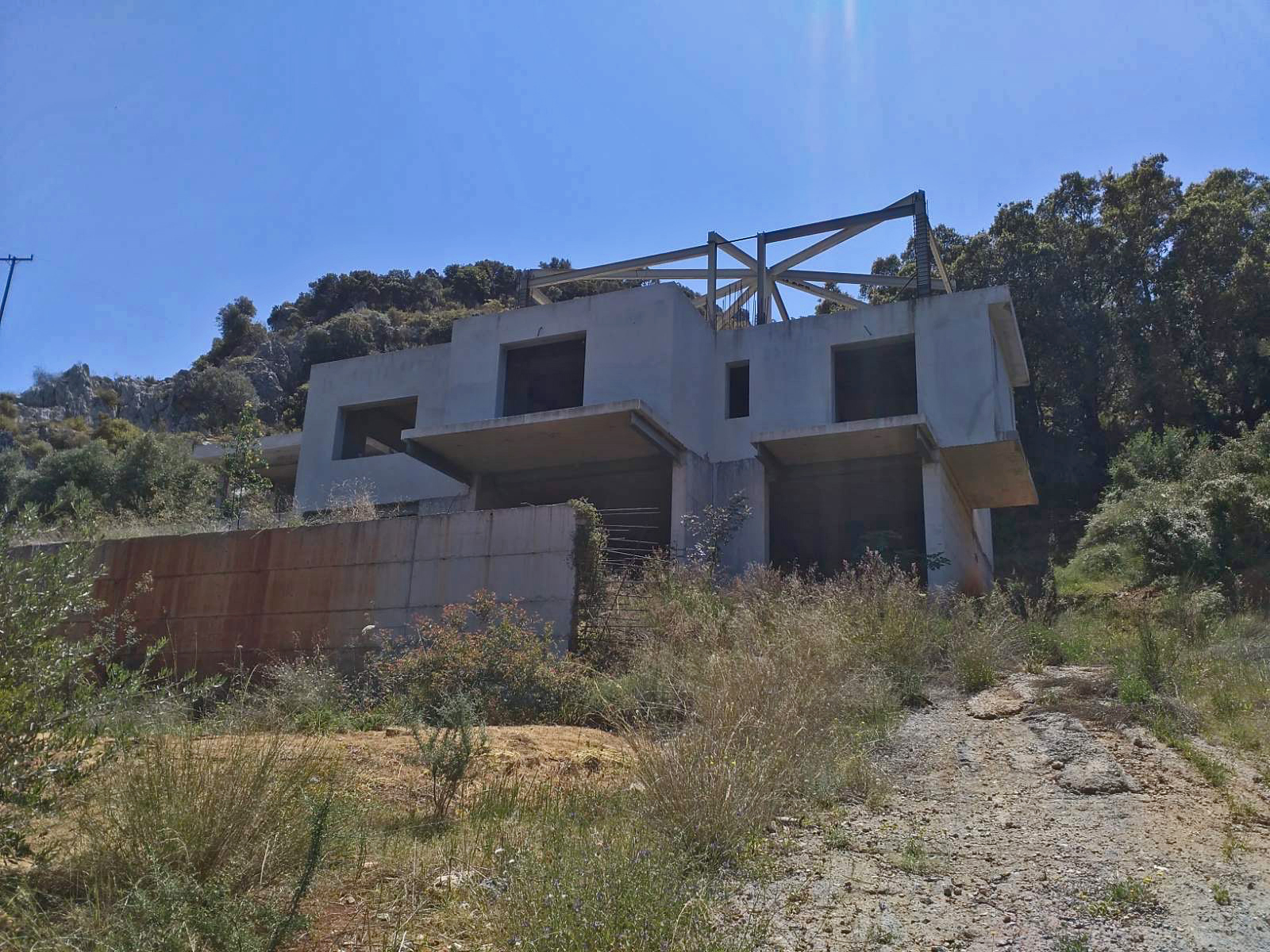 Unfinished house in Heraklion for sale. ID 2B-994