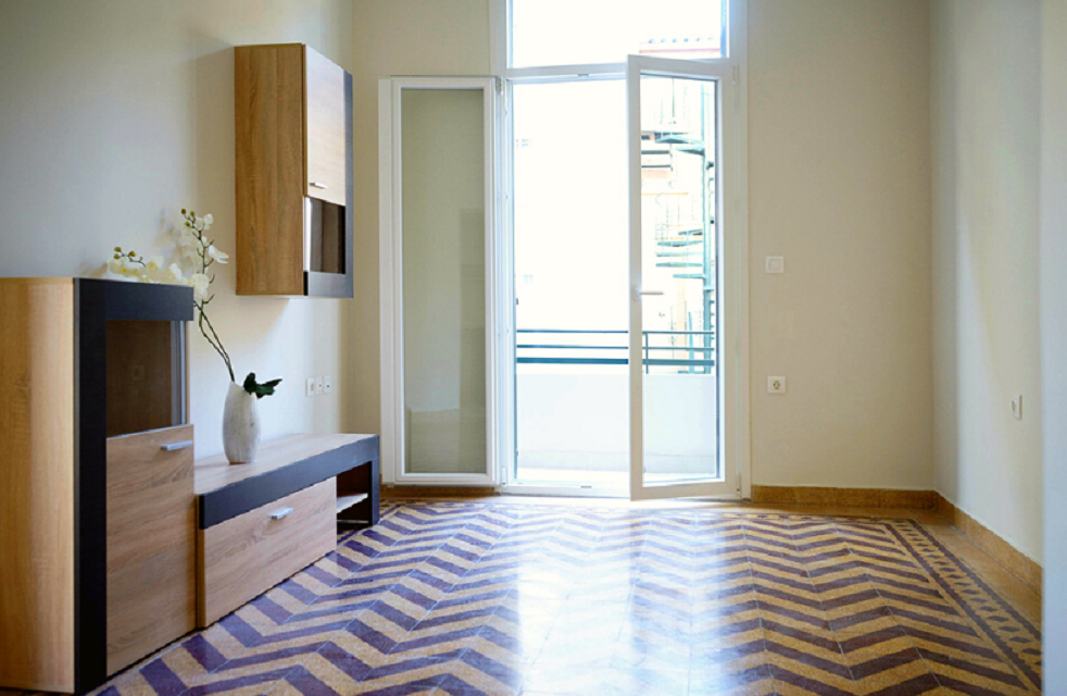 Building with Two Apartments for sale in Piraeus. ID AB-993