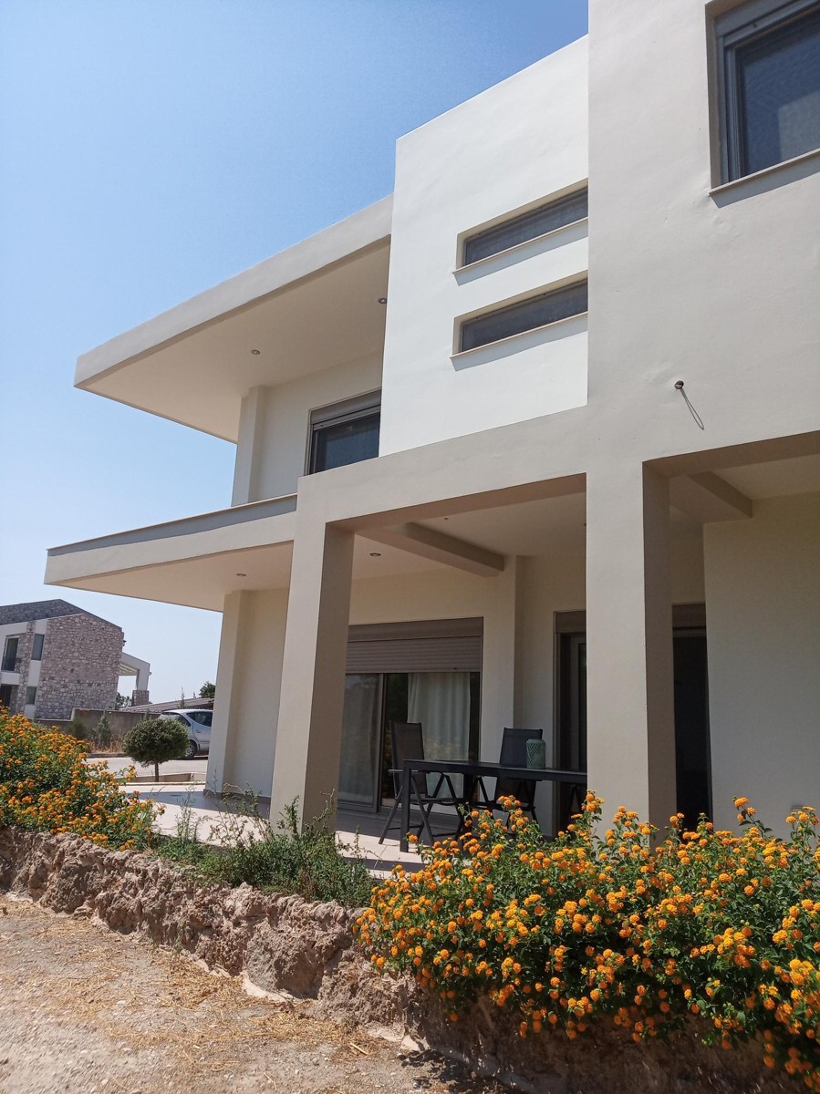 Detached House for sale in Rhodes. ID R4-3149
