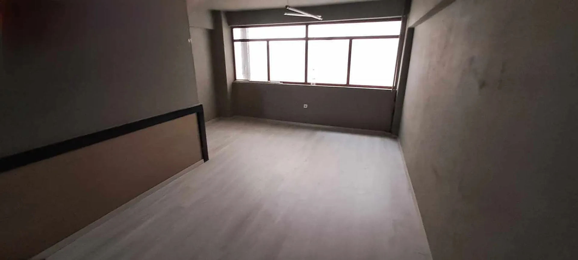 Golden Visa Commercial Space for sale in Piraeus. ID AC-160