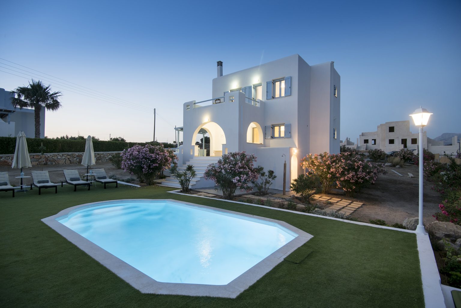 Greece Luxury Villa for sale in Naxos. ID Nav-599