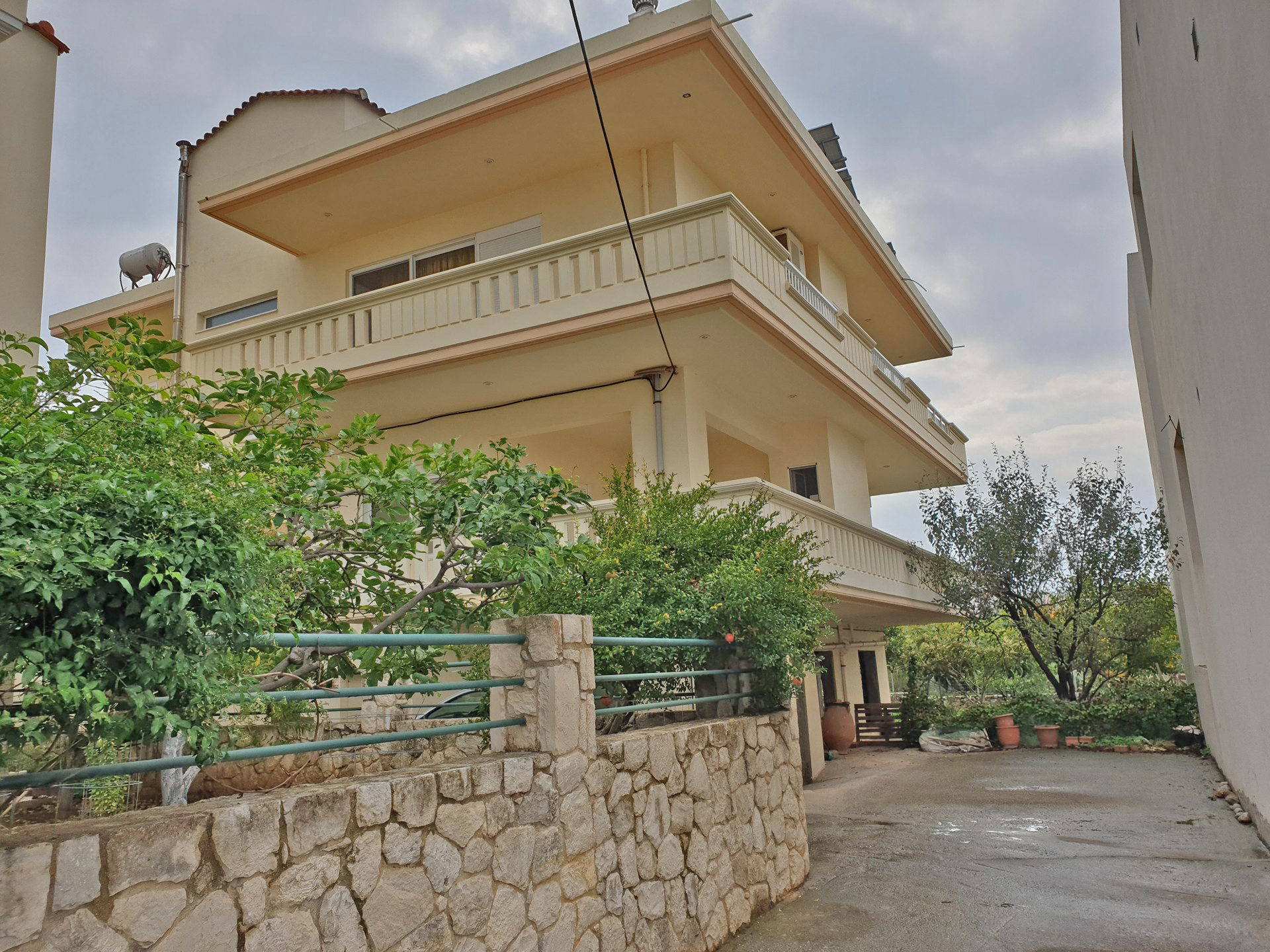 Apartment for sale in Profitis Ilias Chania. ID 04-2857