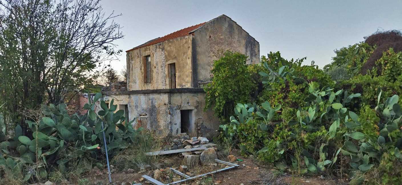 Old House for sale in Kefalas. ID 04-2802
