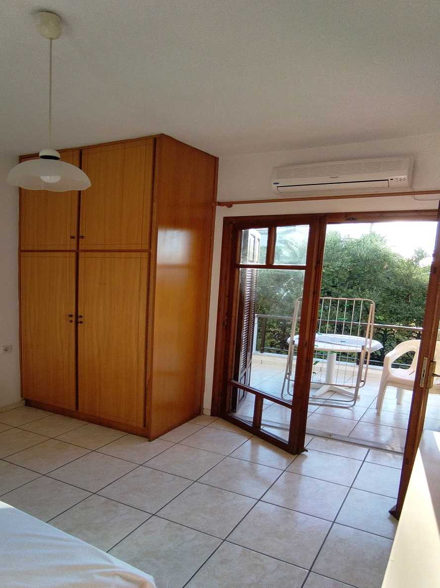 One bedroom apartment for rent in Galatas. ID 001-891