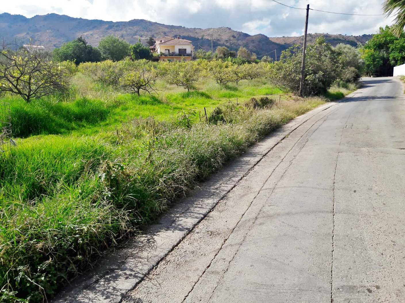 Plot for Sale in Varipetro. ID 03-2132