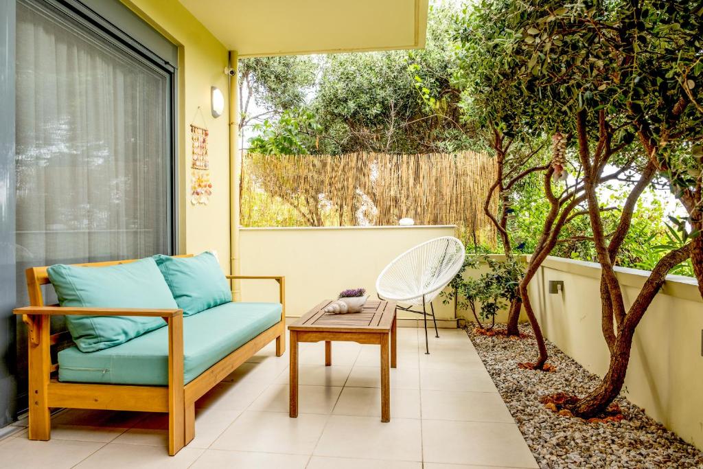 Two bedroom apartment for winter rental in Chryssi Akti. ID 001-882