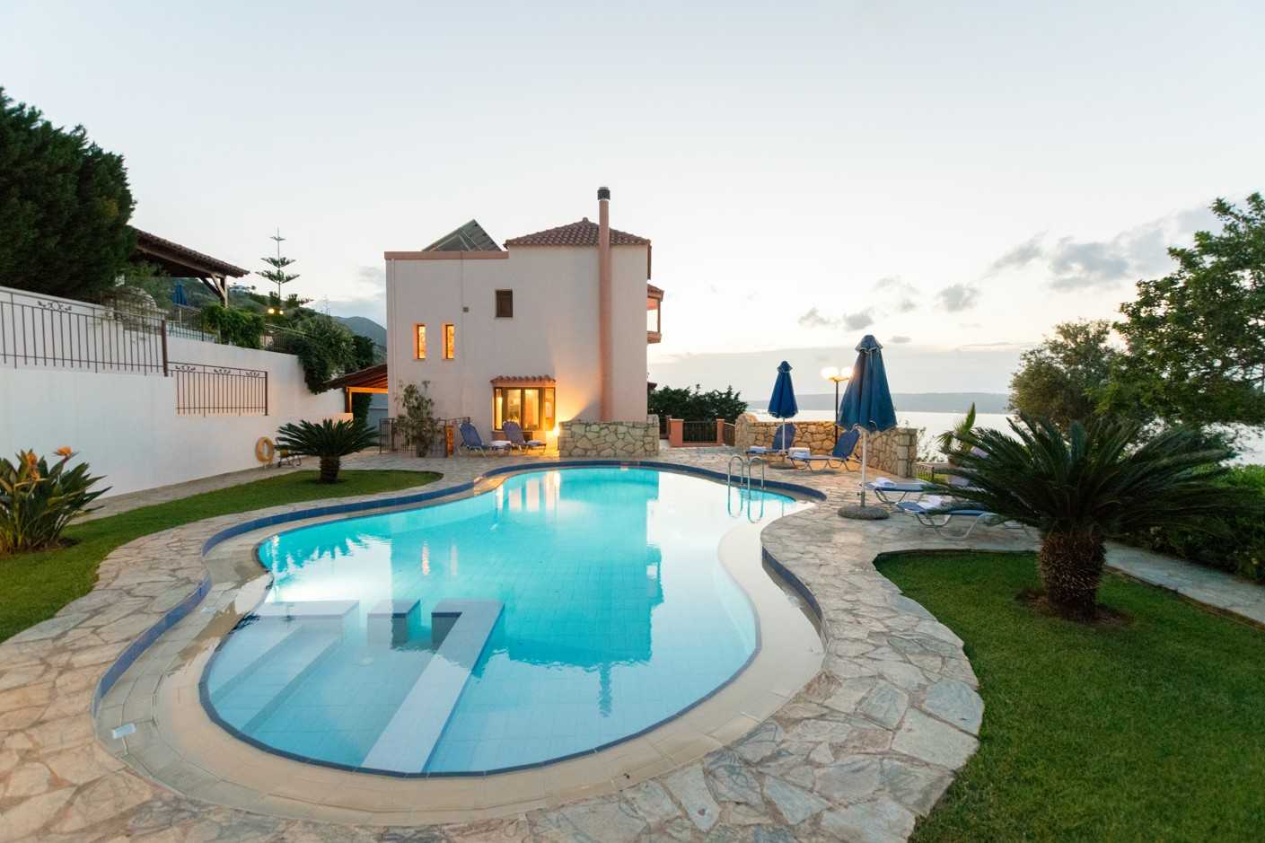 Chania Villa for sale in Megala Chorafia. ID 0v-517