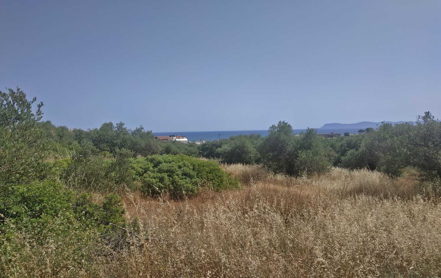 Land for sale in Agia Marina Chania. ID 03-2057
