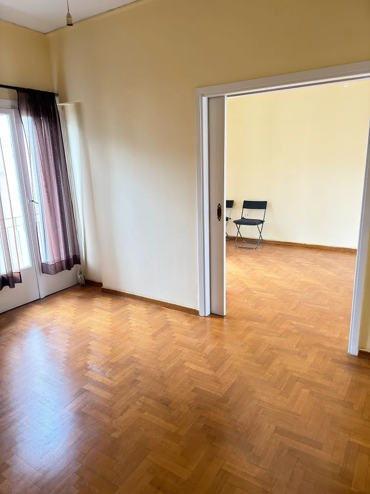 Three Bedroom Apartment for sale in Exarchia. ID A4-11838