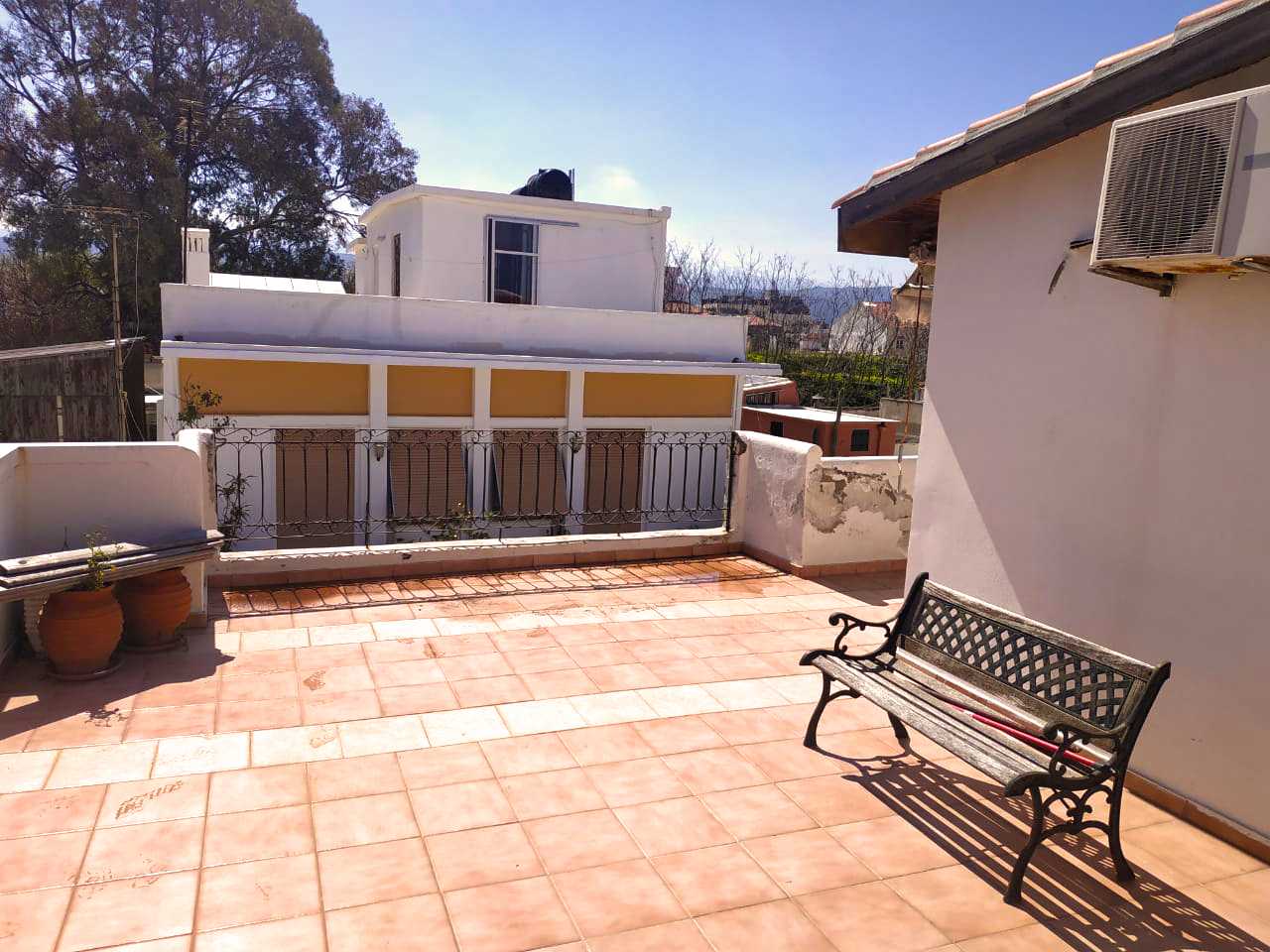 Chania Old Town Top Floor Studio apartment for sale. ID 04-2063