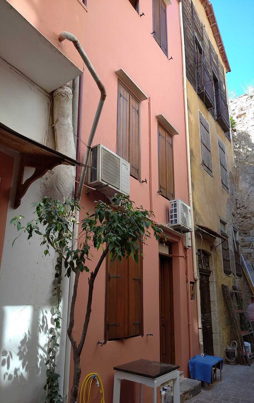 Old Town Maisonette for rent. ID 001-808