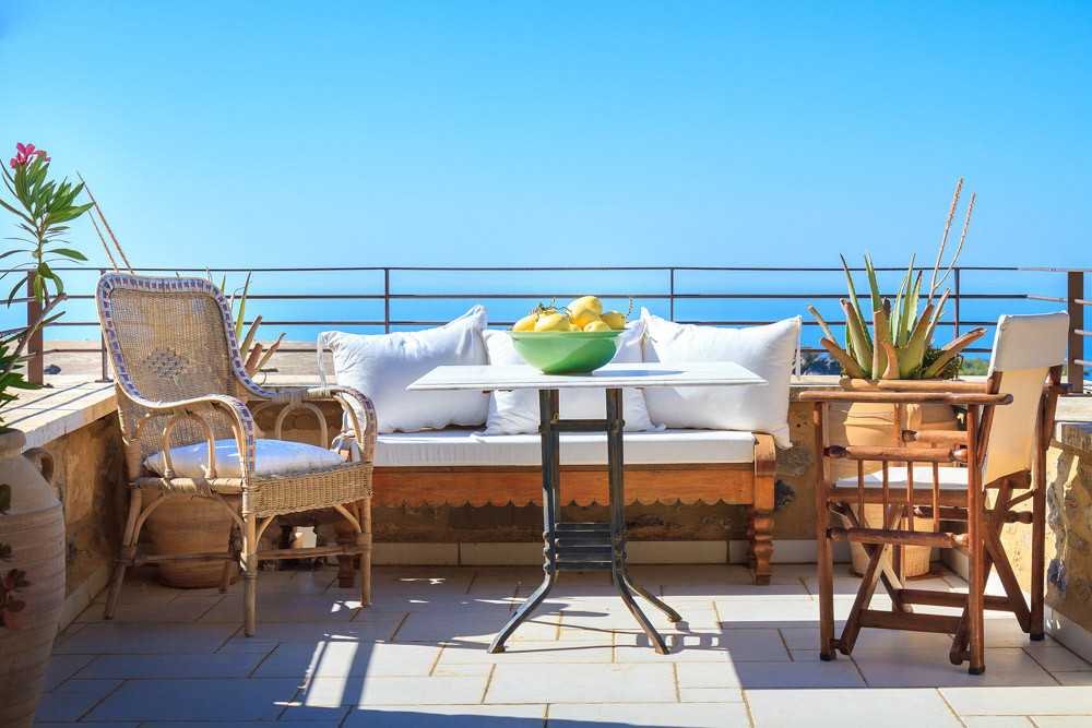 Seaview House in Ierapetra Crete for sale. ID 34-1741