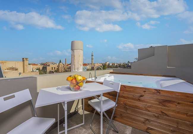 Three bedroom maisonette for Golden Visa in Old Town of Rethymnon. ID 14-1260
