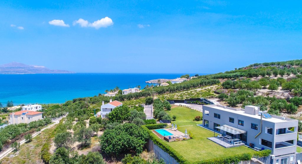 Luxury villa for sale in Crete. ID 0v-239