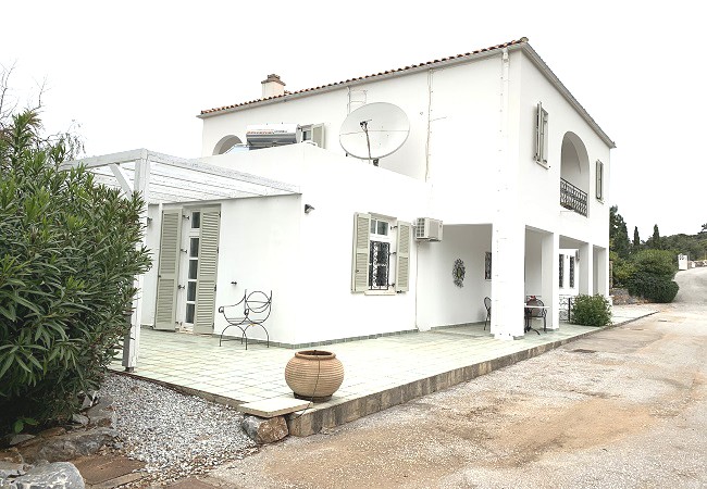 Five bedroom villa for sale in Crete. ID 0v-237
