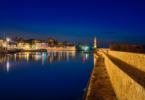 Seafront commercial building for sale in Old Venetian Harbor with 3 shops. ID 01-203