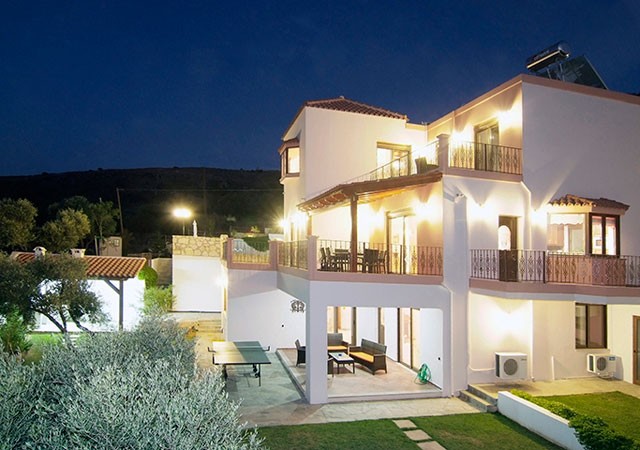 Luxury villas for sale in Crete. ID 0v-156