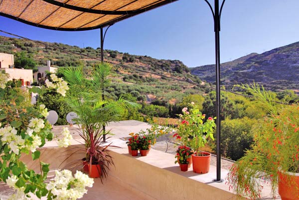 Traditional Crete Property - Award Winner. ID 35-102