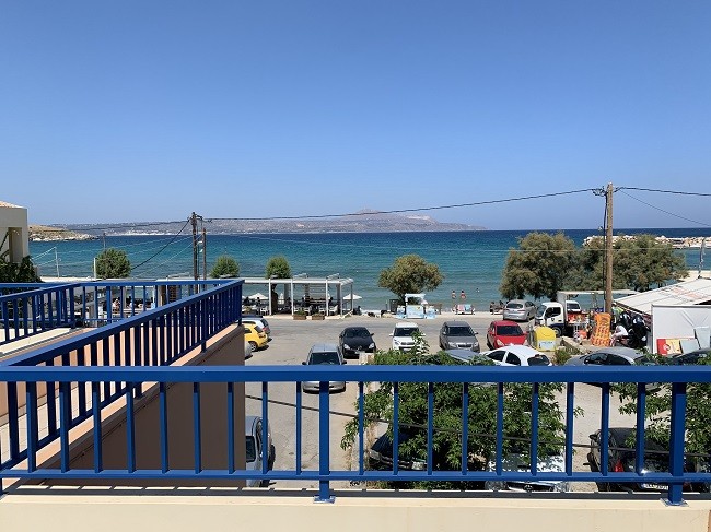 Beachfront two-storey maisonette is for long term rent in Apokoronas. ID 001-700