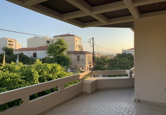 Luxury apartment for long term rental in Chalepa. ID 001-697