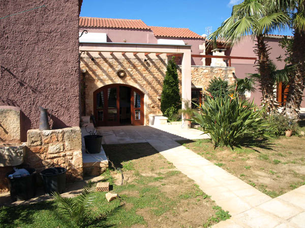 Crete, house for rent. ID 001-452