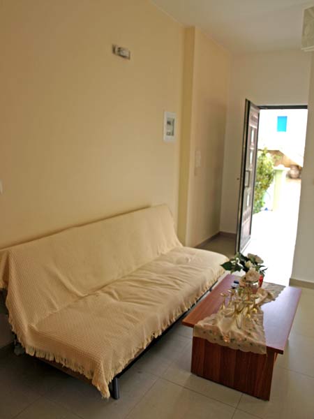 Seafront Rental Greece. ID 001-303